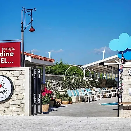 Likor Hanim Butik Alacati Otel 4*