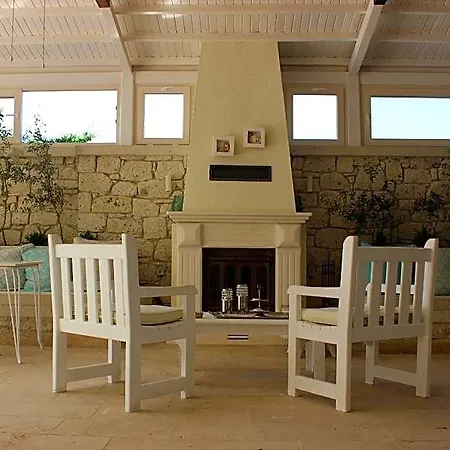 Likor Hanim Butik Alacati Otel 4*
